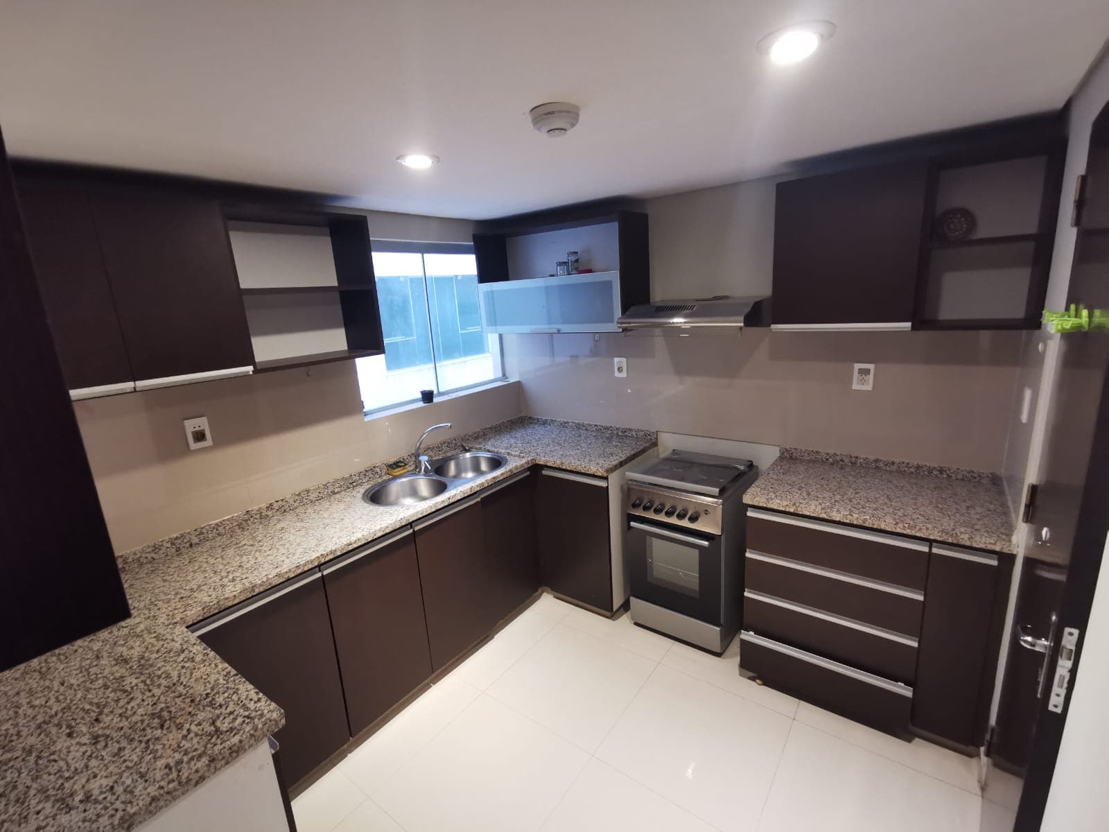 Departamento sobre Avda. Molas López, foto 5