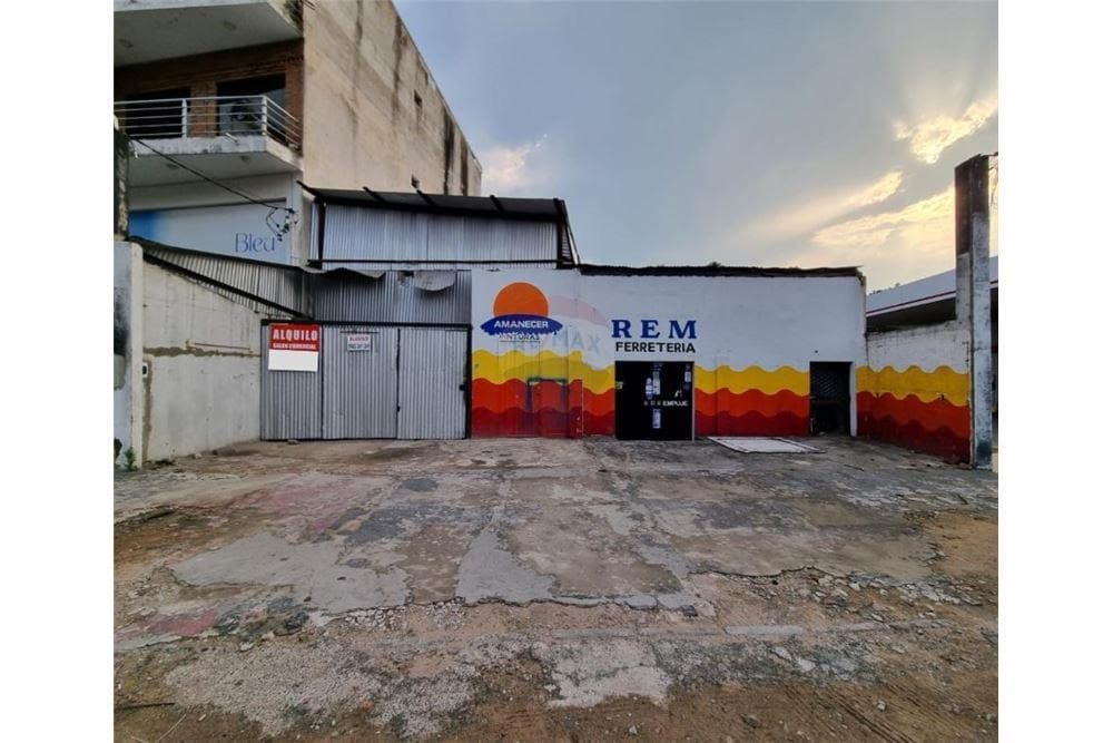 Alquilo local comercial en lambare sobre avenida