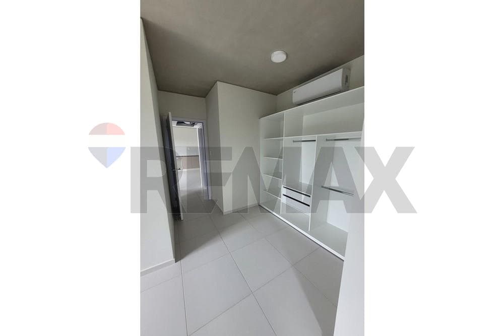 Departamento - Alquiler - Luque, Paraguay — foto 4