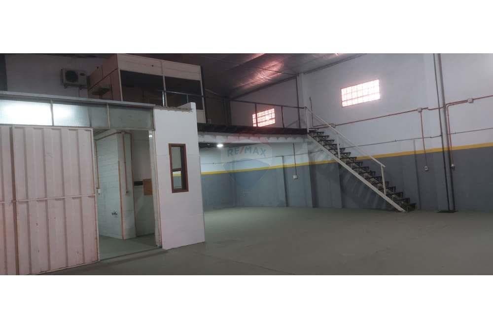 Amplio deposito en San Lorenzo zona pastora cespedes — foto 1