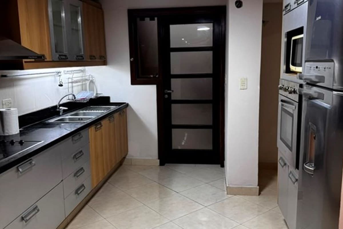 Residencia-Alquiler-ARELLANO E/ ALFEREZ SILVA, Sajonia, Asunción, foto 4