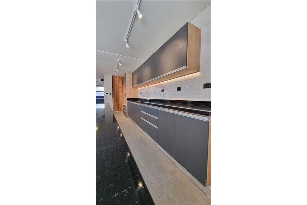 Duplex a estrenar en Luque - loma merlo — foto 4