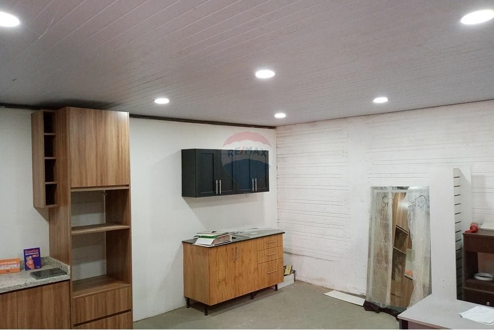 Depósito - Venta - Luque, Paraguay, Guarda con seguridad, foto 2