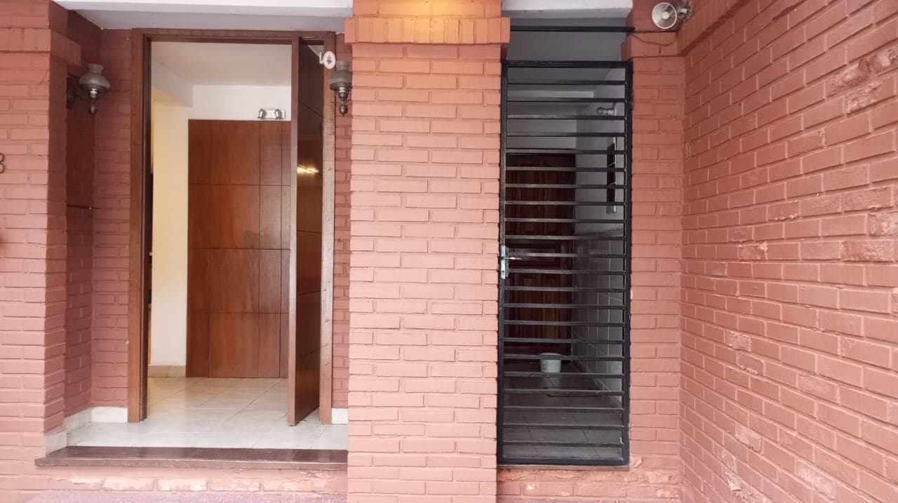 Dúplex b° sajonia zona colegio cristo rey, foto 4