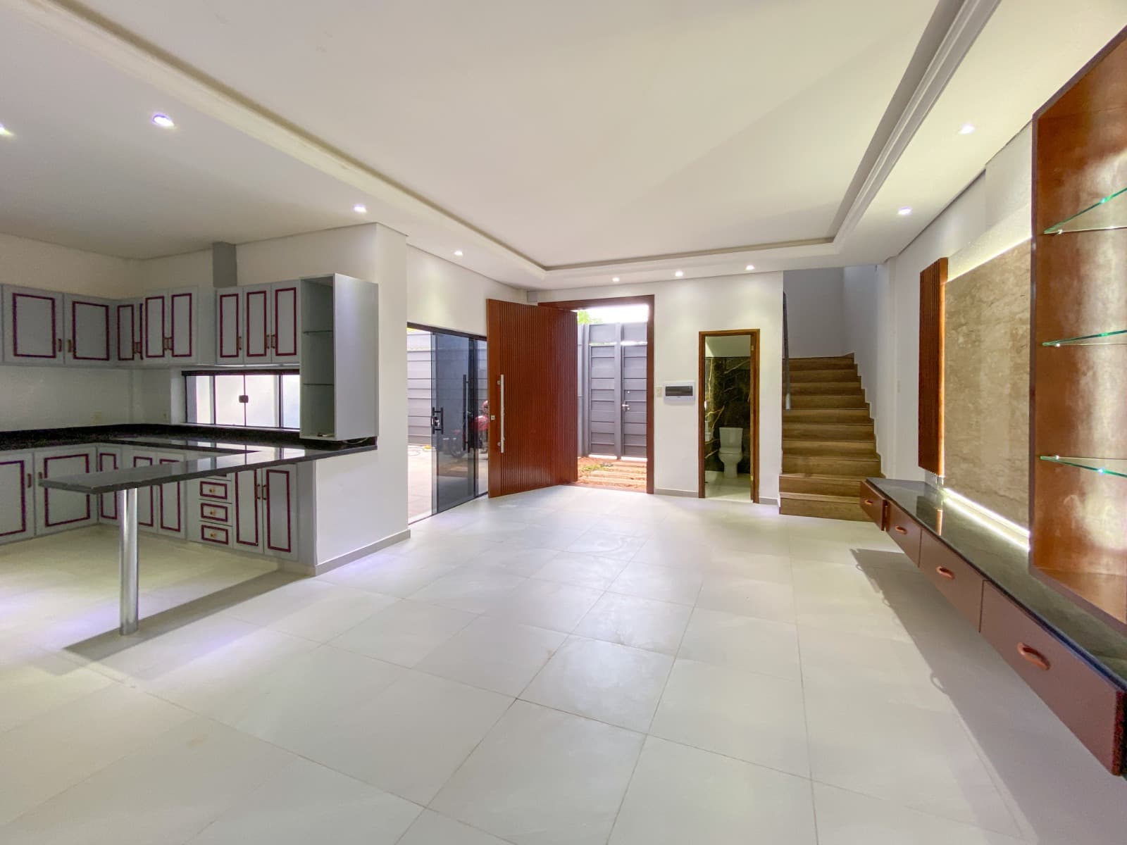 Hermoso y Amplio Duplex a Estrenar en Lambare, foto 2