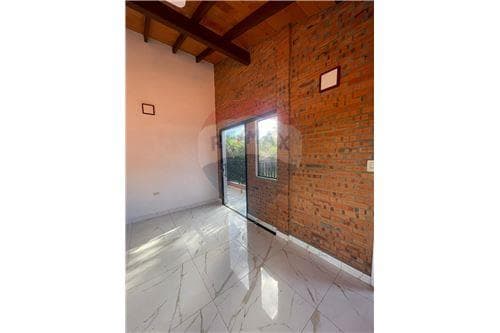 De departamento, lambare, foto 3
