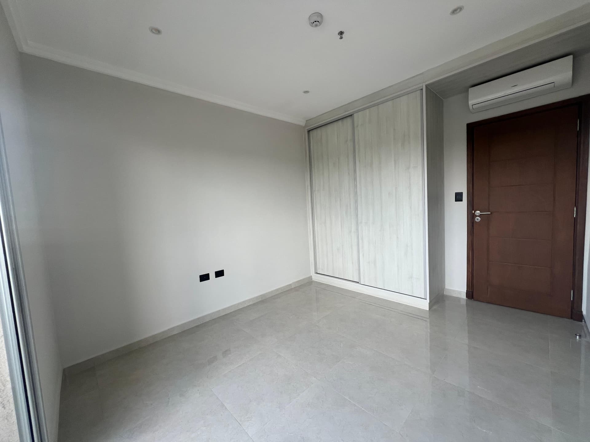 SE VENDE Depto de 2 dormitorios SAJONIA, foto 3