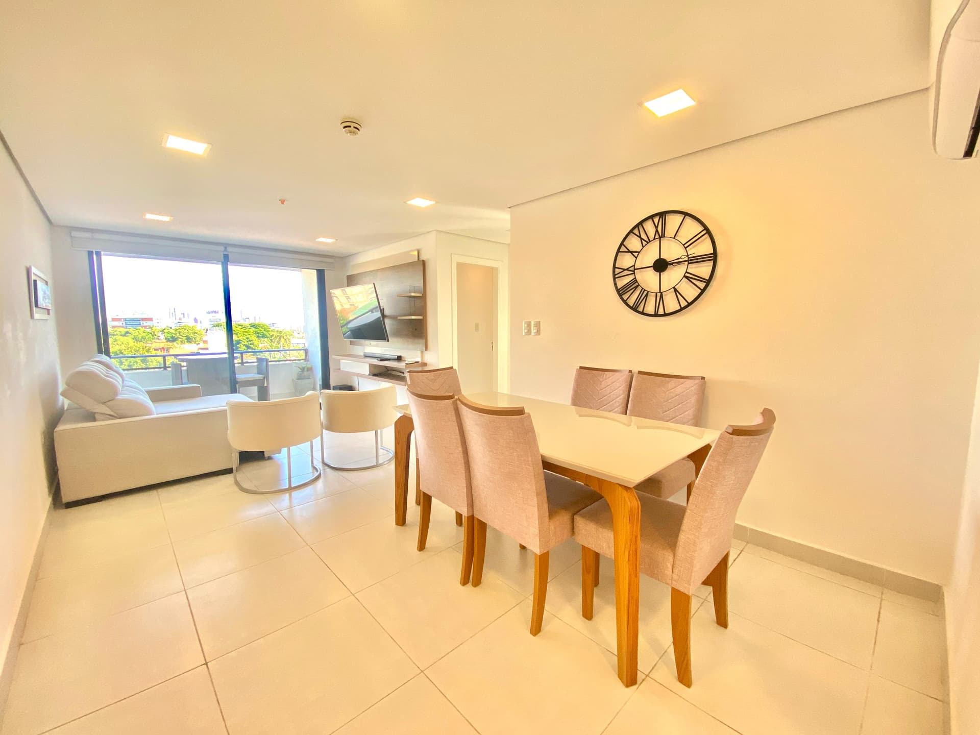 En venta departamento de 2 dormitorios amoblado, foto 3