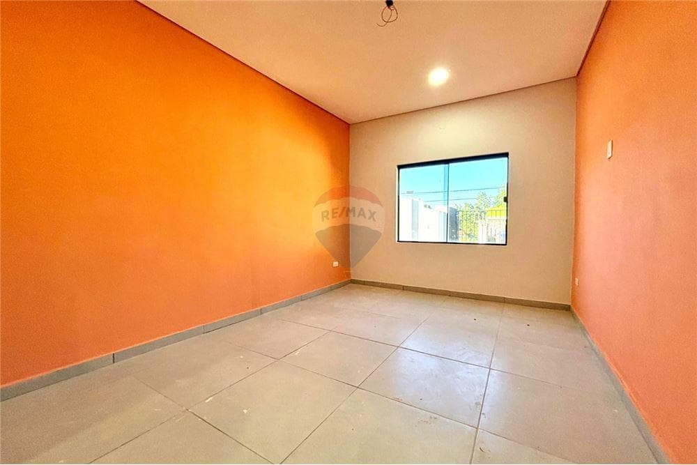 Chalet - Venta - Ñemby, Paraguay, foto 4