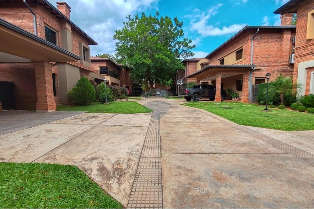 Casa - Venta - San Lorenzo, Paraguay, foto 3