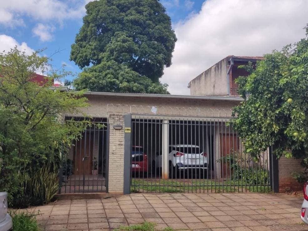 Vendo casa en barrio villa aurelia