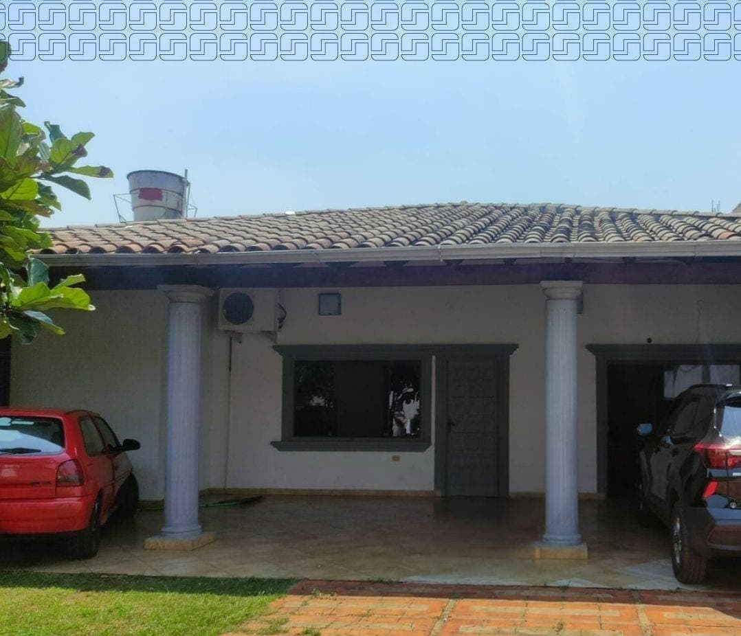 Casa familiar en venta! Excelente ubicación en Ciudad del Este, foto 2