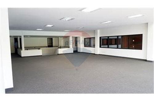 Edificio de oficinas en el complejo Barrail — foto 4