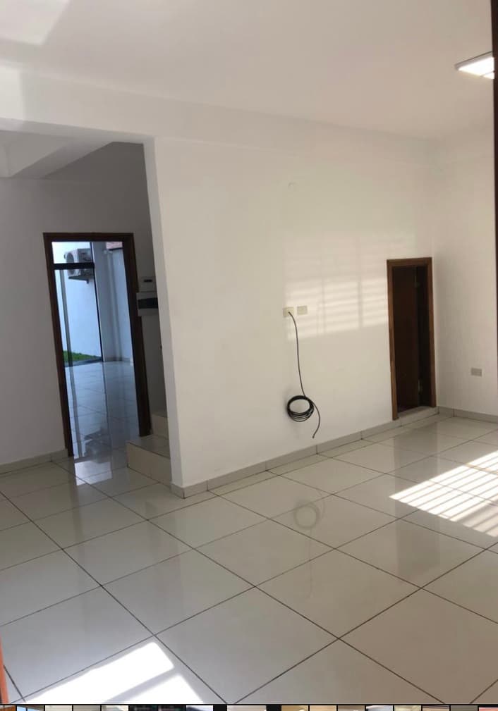 Duplex en en alquíler sin muebles zona Mburucuyá, foto 2