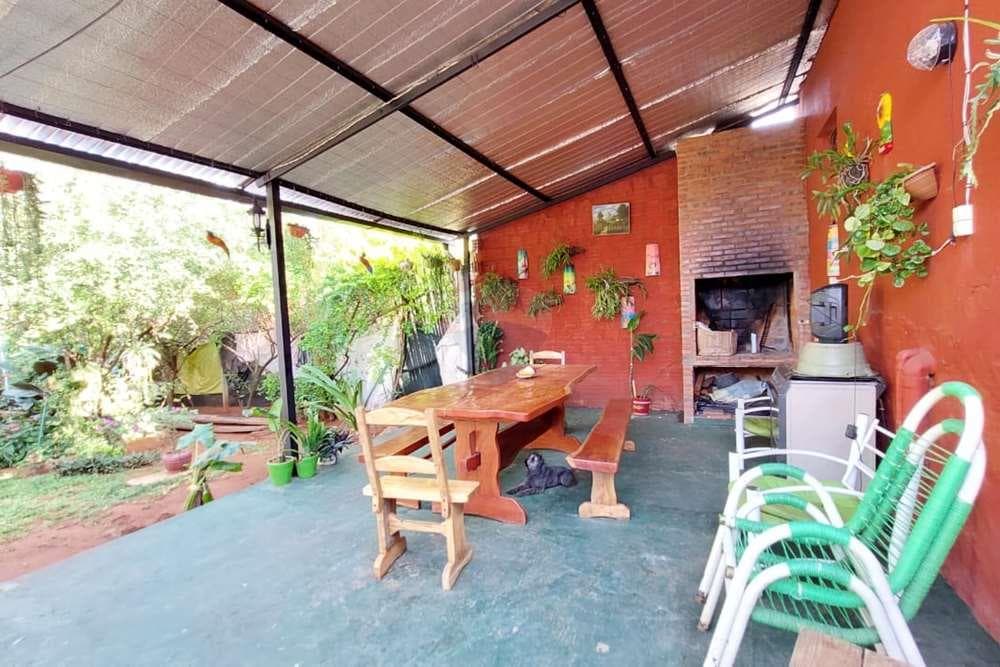 Vendo Casa en Capiata con Salon Comercial