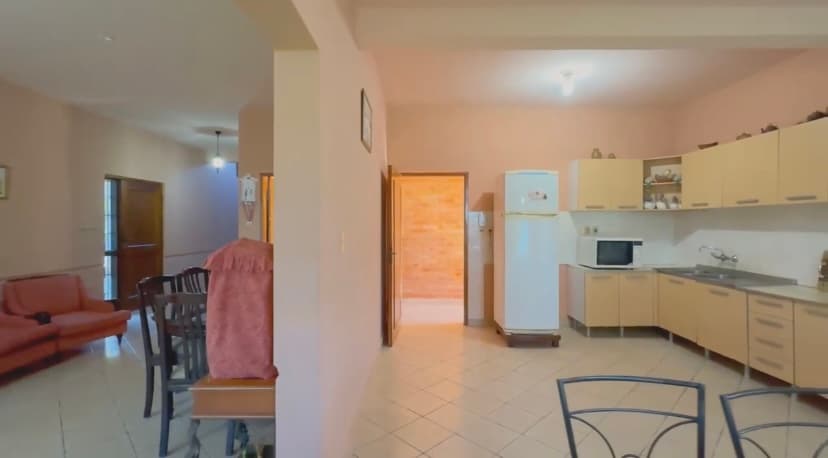 hermosa Residencia en Aregua, foto 2