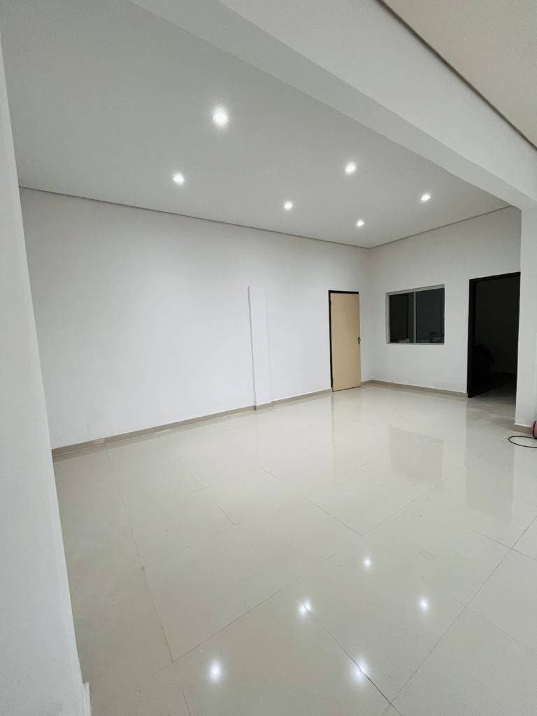 Local Comercial de 120m2, Ubicado en la ciudad de Luque, foto 2