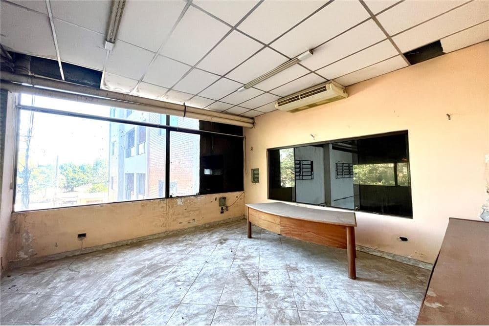 Tinglado con oficinas y showrrom Bo. Pitiantuta, foto 3