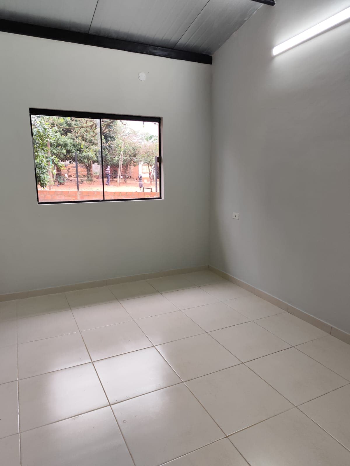 Casa a estrenar con amplio patio en esquina - Itá — foto 4