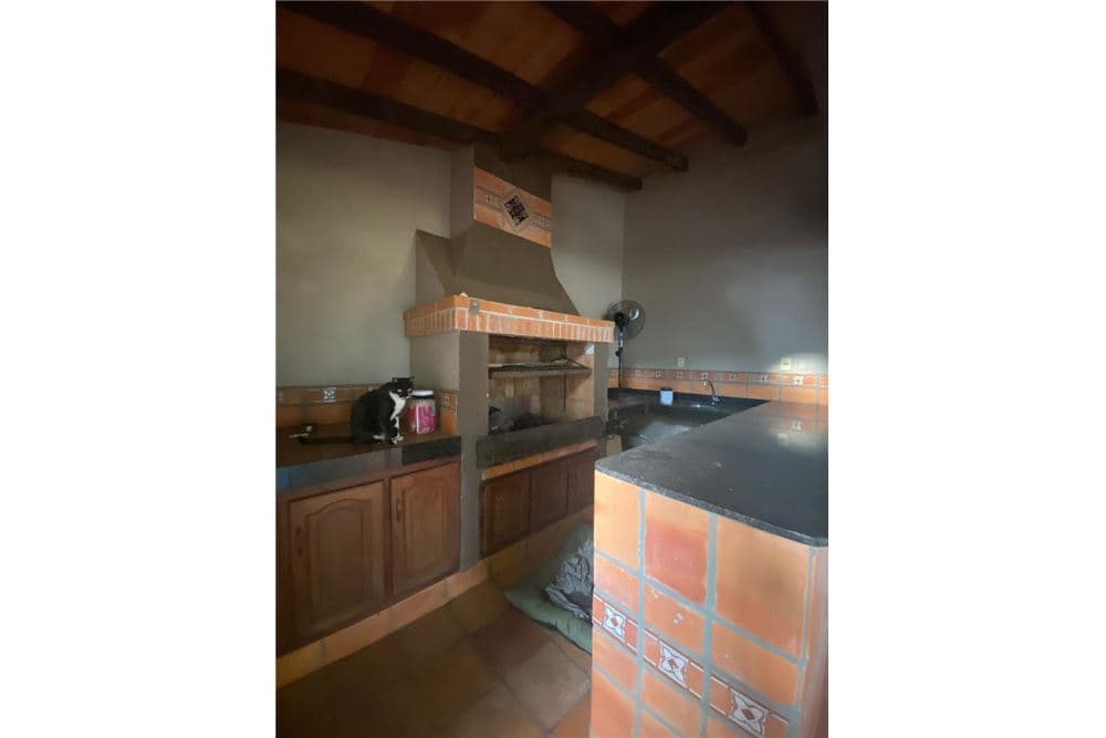 Amplia casa en Luque - laurelty, foto 4