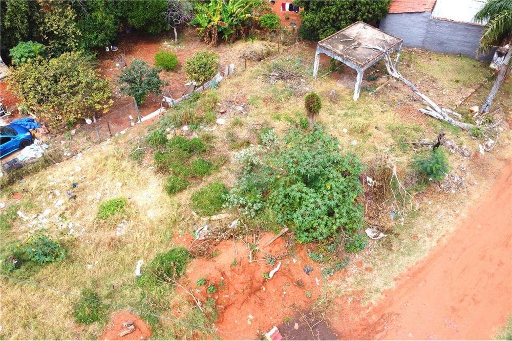 Terreno en esquina, B° Mbocayaty, foto 2