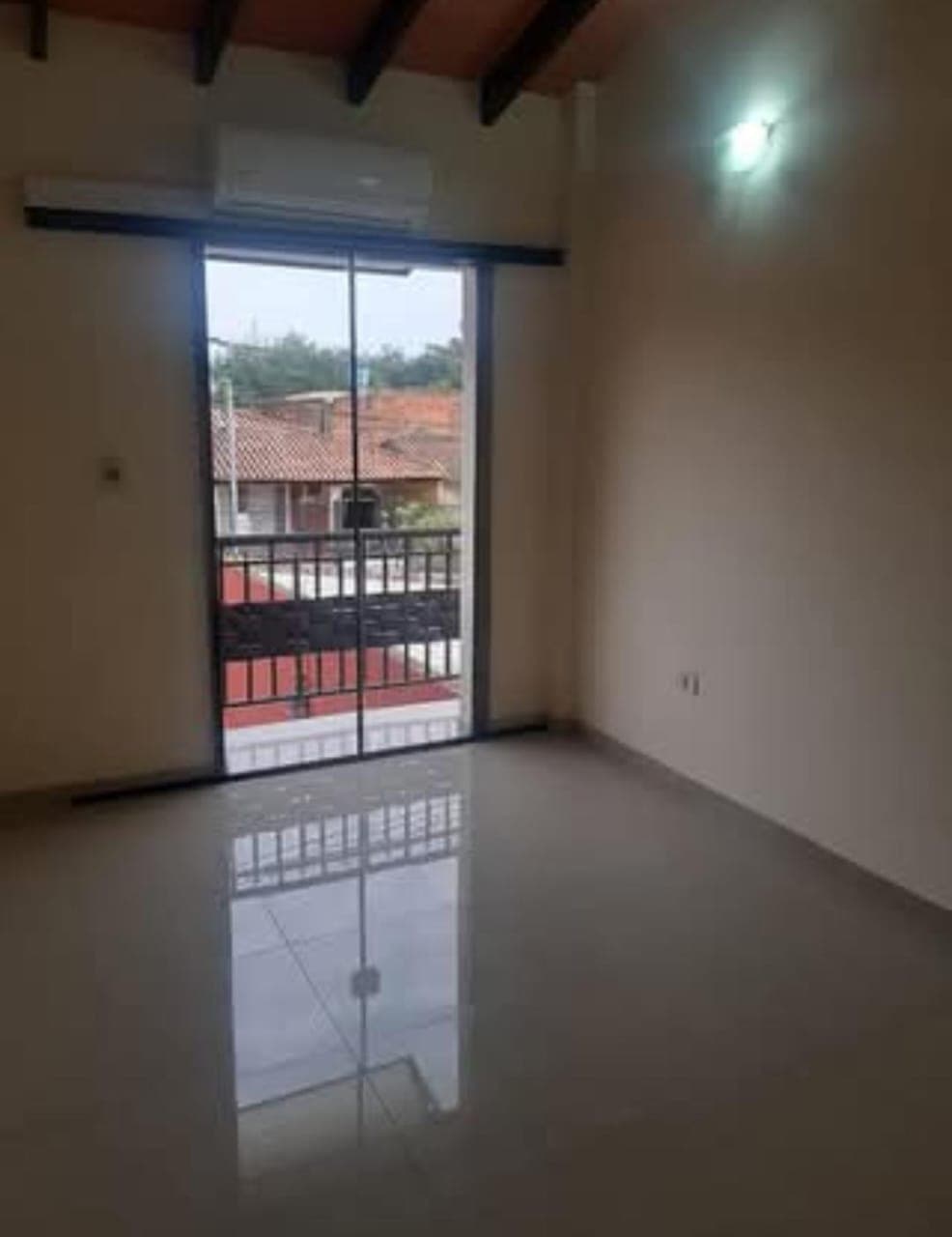 ¡amplio dúplex en alquiler – Luque, zona s6 laurelty!, foto 3