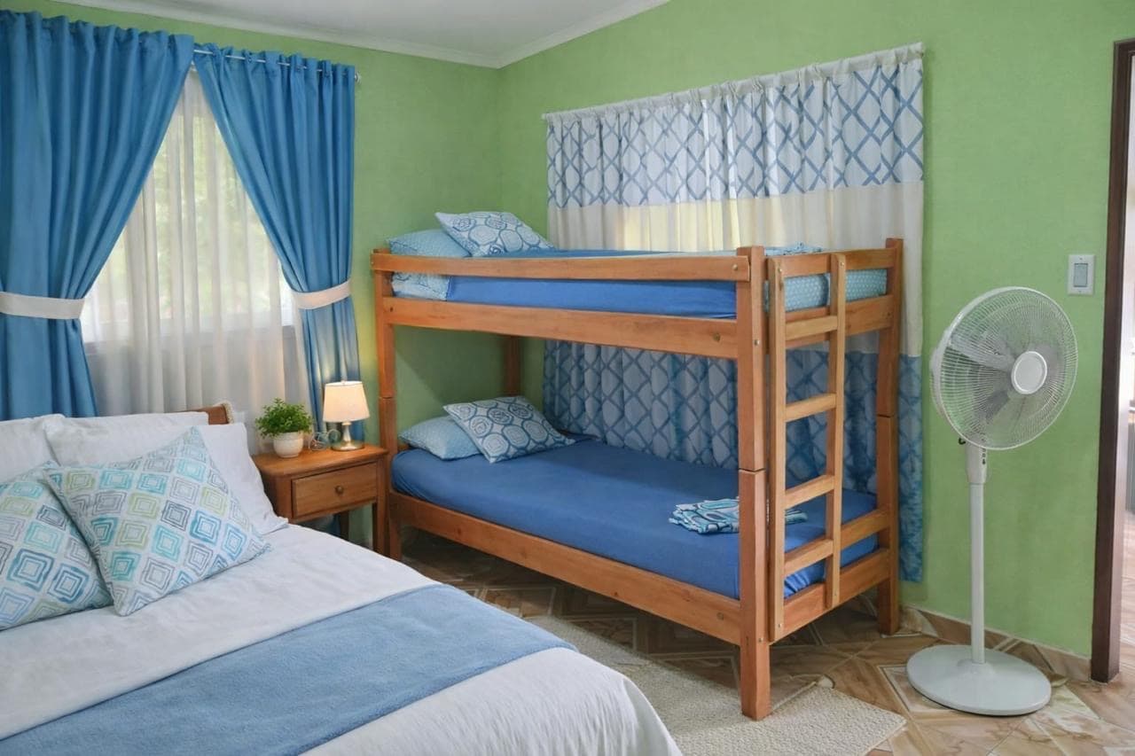 ????Casa Quinta en venta – Itacurubí de la Cordillera, foto 1