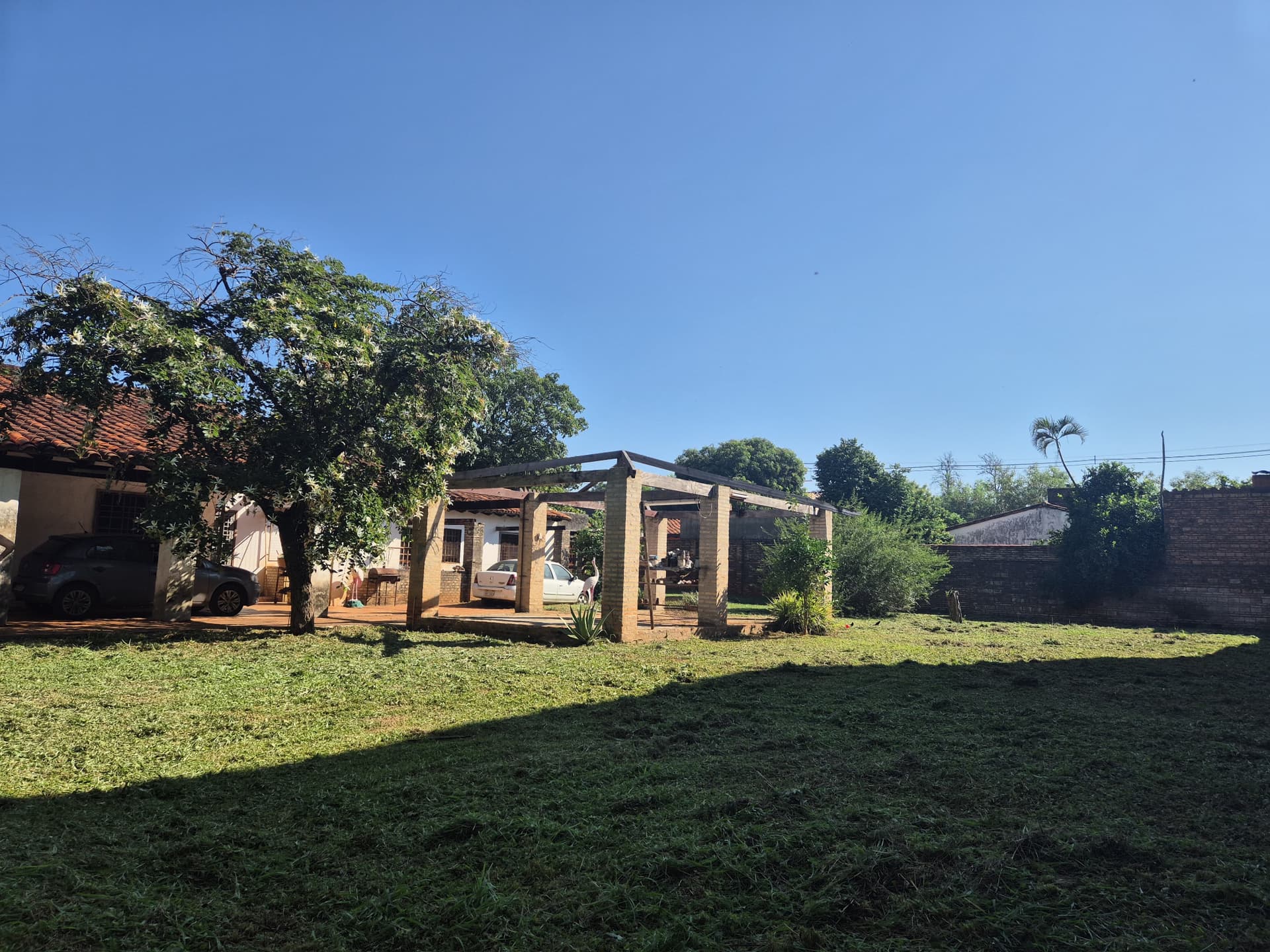 Vendo terreno de 810 m2 importantes dimensiones en loma pyta