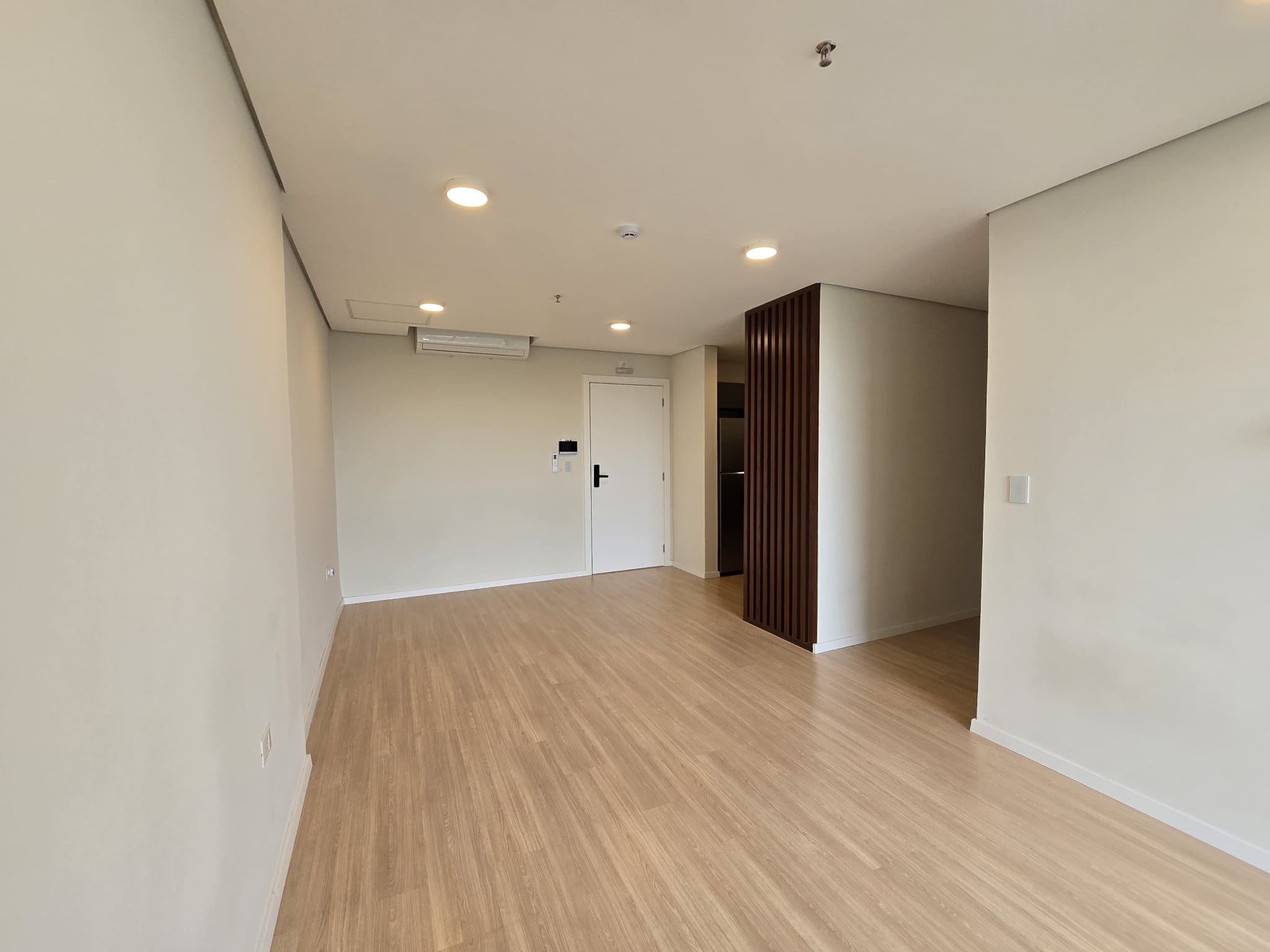 En Alquiler Departamento De 2 Dormitorios En Spirit De Gaulle — foto 2