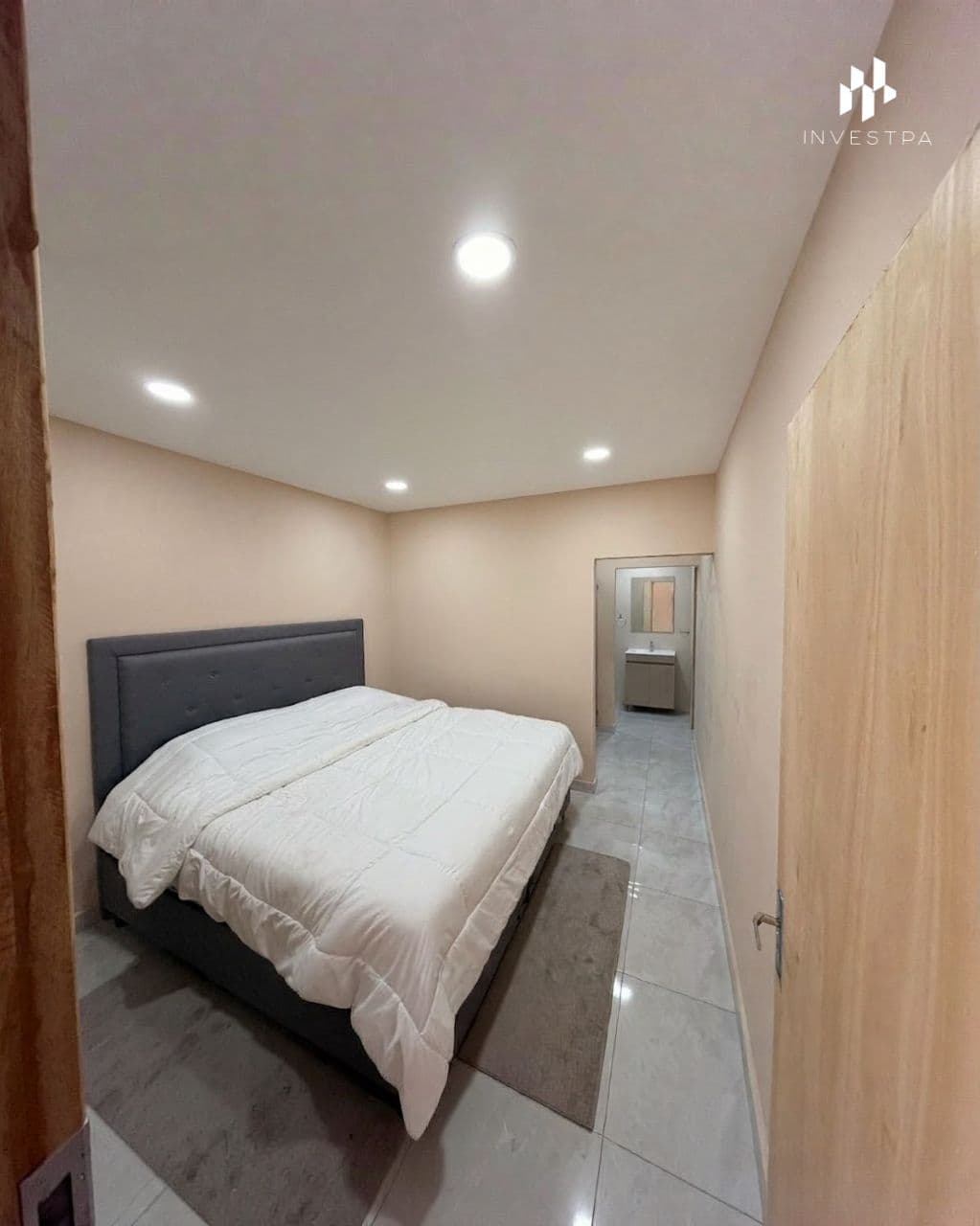 Casa De 4 Habitaciones En Ypane, foto 3