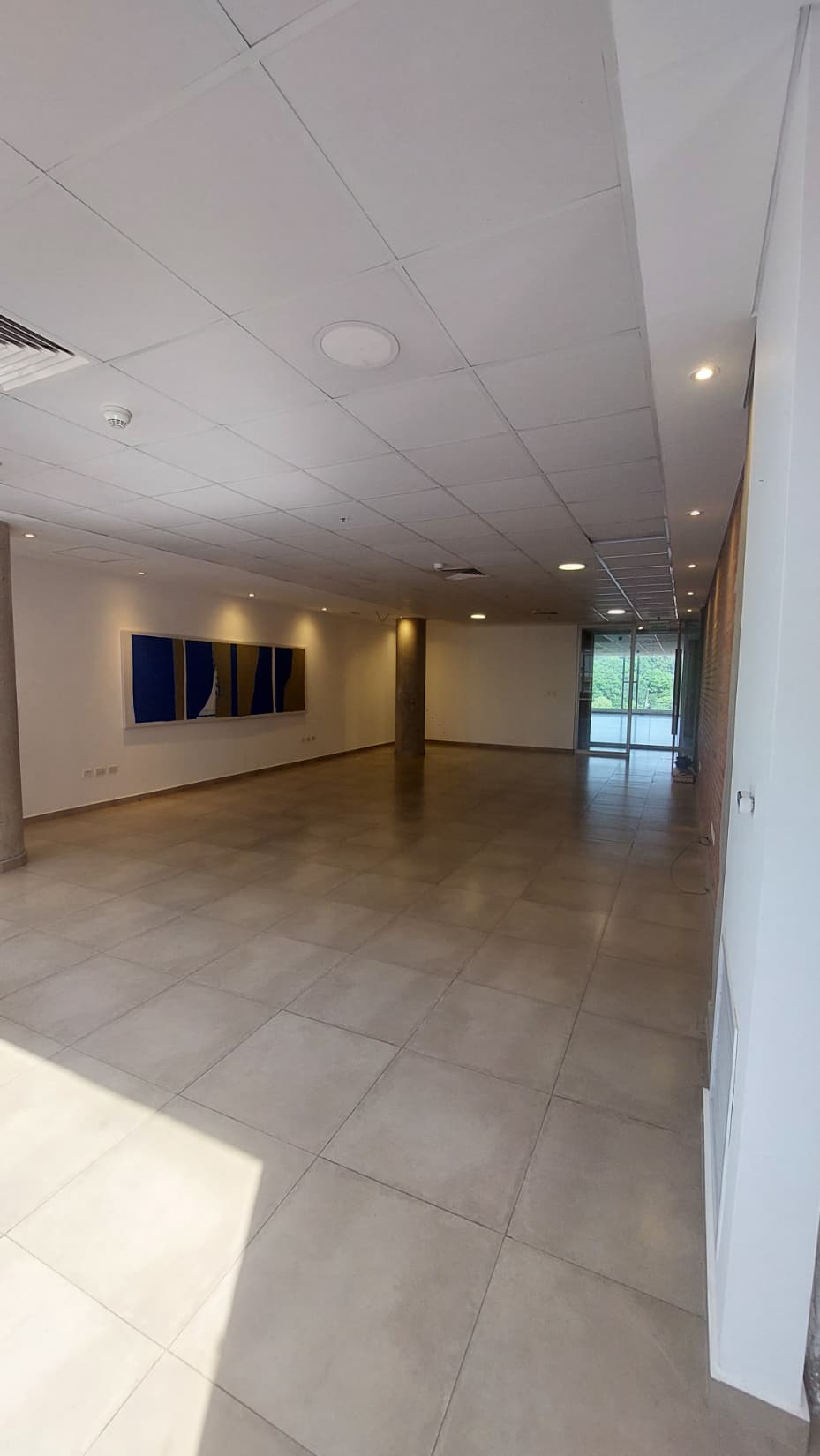 P/oficina zona itau, brasilia y españa — foto 2