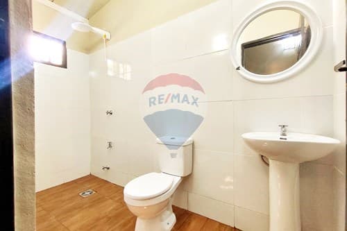 Casa a Estrenar en el centro de Luque ideal para residencia o oficina, foto 4