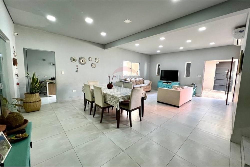 En venta amplia y hermosa residencia en Asunción, foto 5