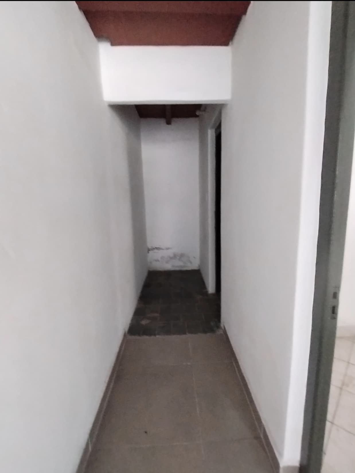 ???? Alquilo Salón Comercial/Oficina – Av. Carlos Antonio López, foto 5