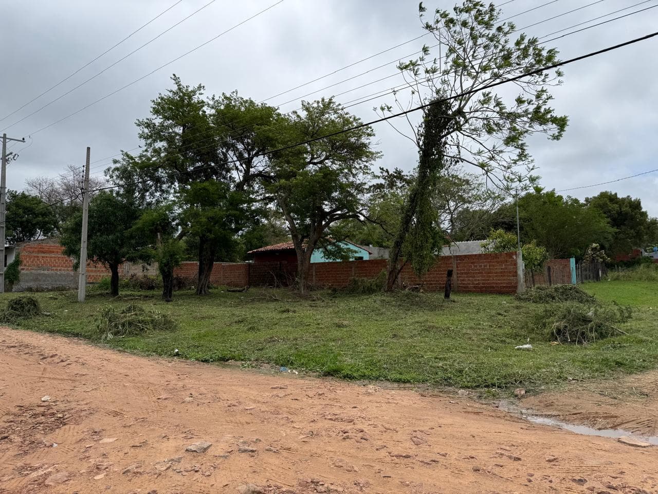 Terreno En Esquina En Limpio Piquete Cue