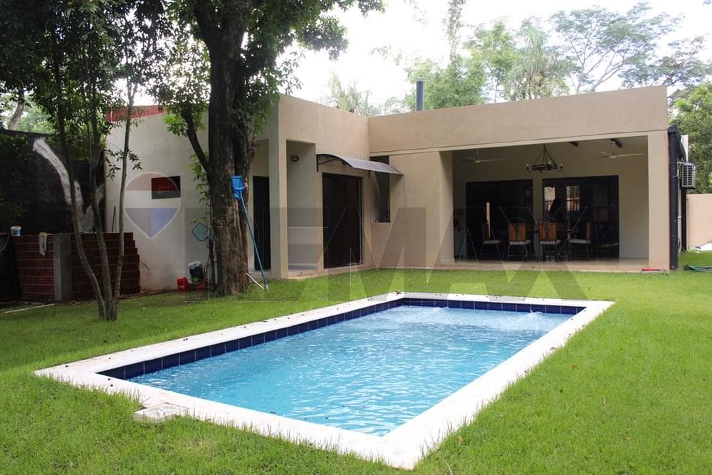 Casa - Venta - San Bernardino, Paraguay, foto 2