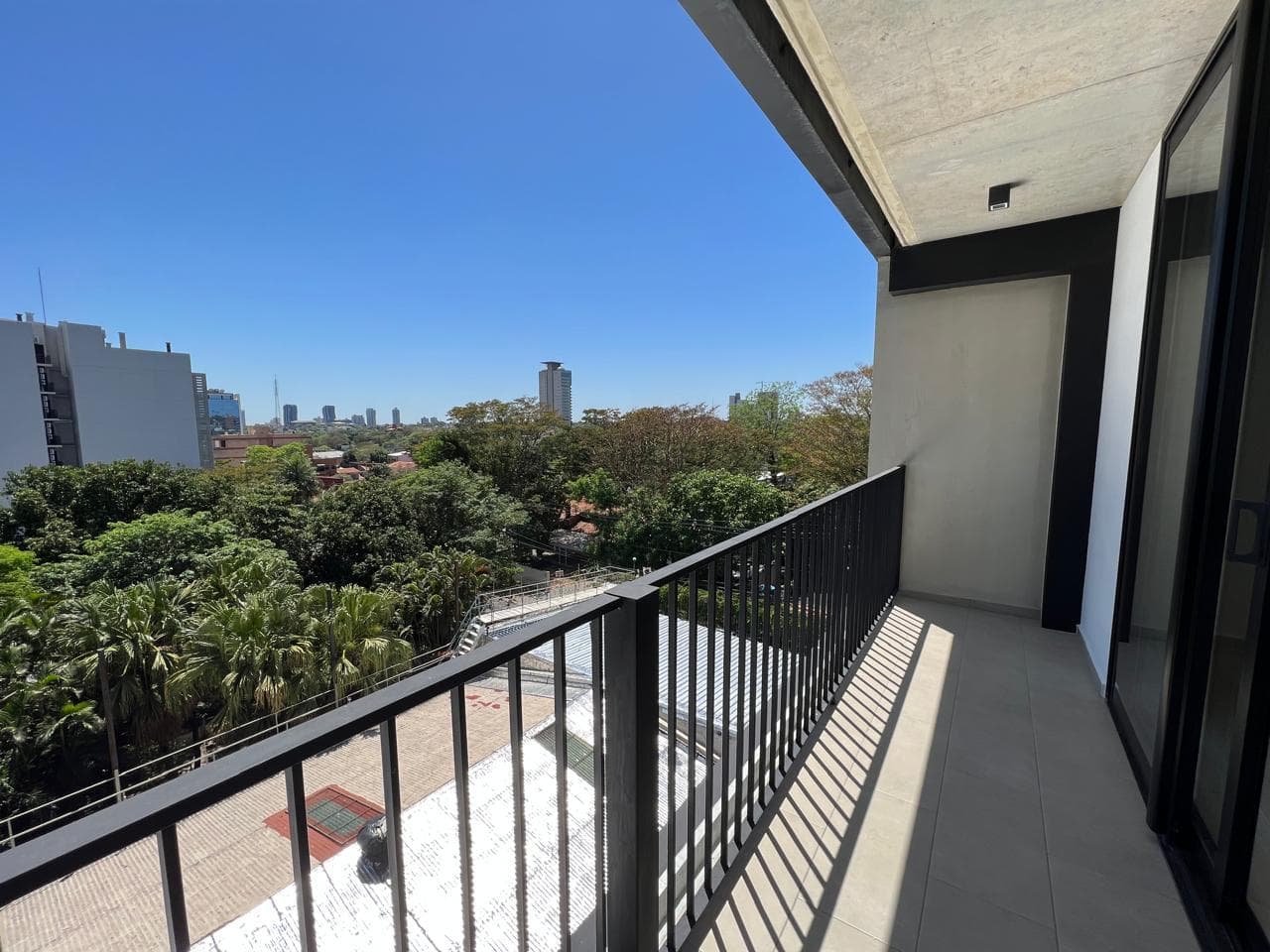 Dpto de 2 dormitorios en Villa Morra edificio plaza pacheco, foto 5