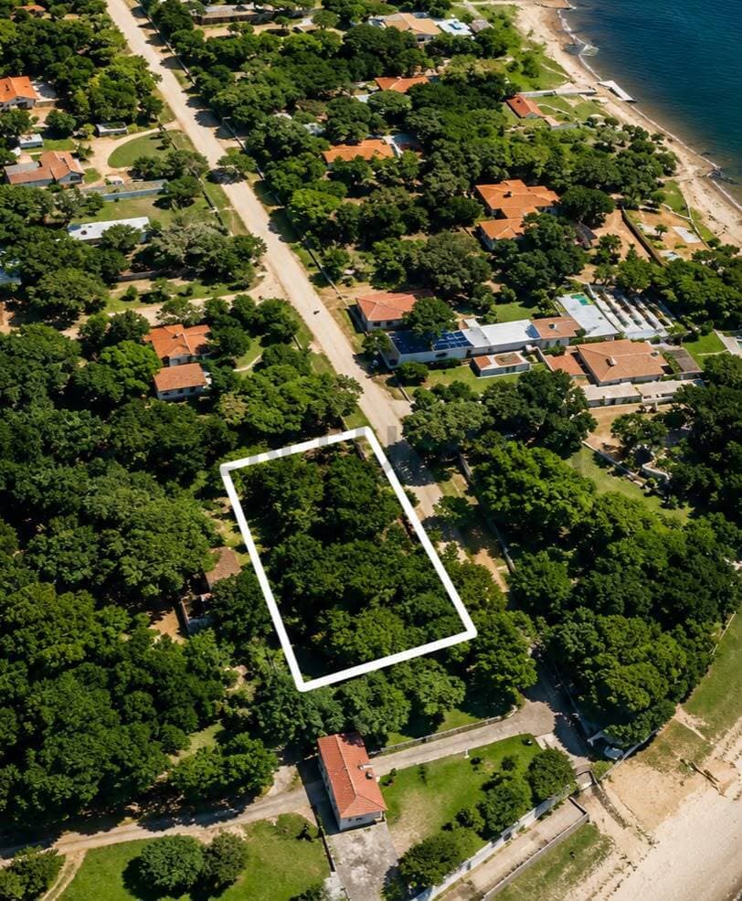 Residencia colonial en venta en coratei, ayolas, frente al rio, foto 5