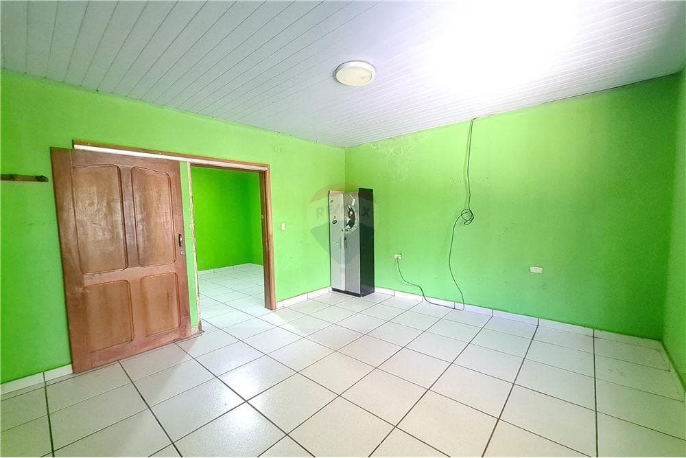 Amplia casa en salto del guaira, canindeyu, foto 5