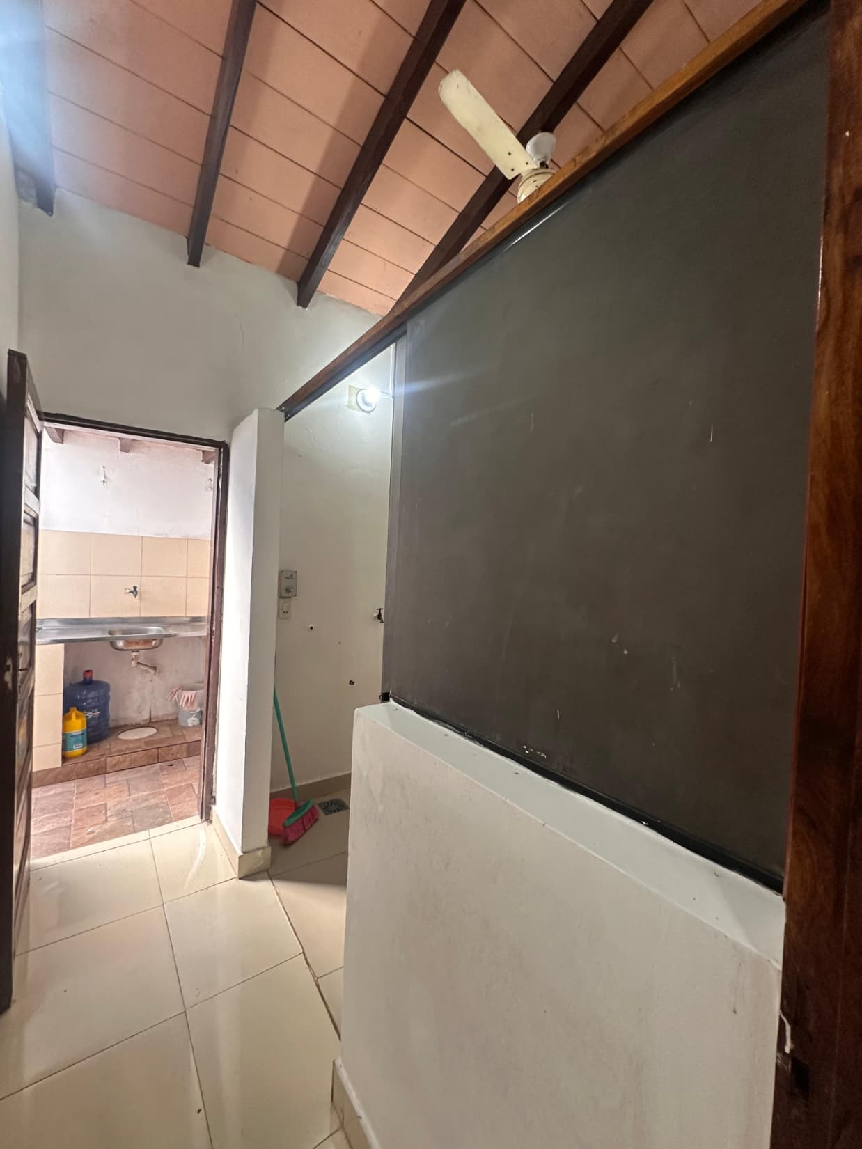 Casa en venta de dos dormitorios– Fernando de la Mora Zona Sur, foto 3