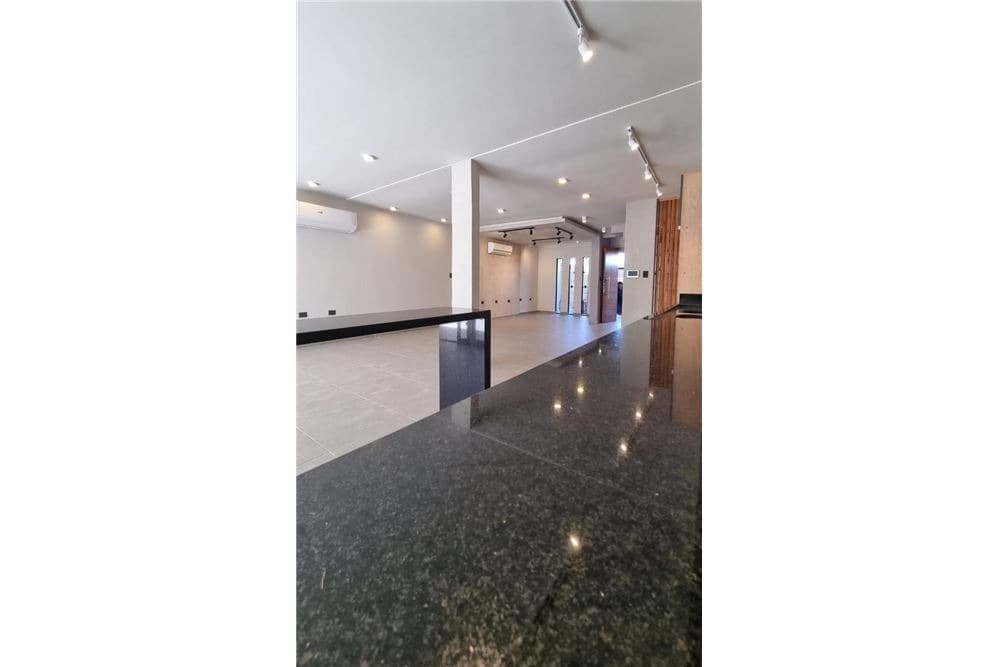 Duplex en zona Palma Loma, Luque, foto 4