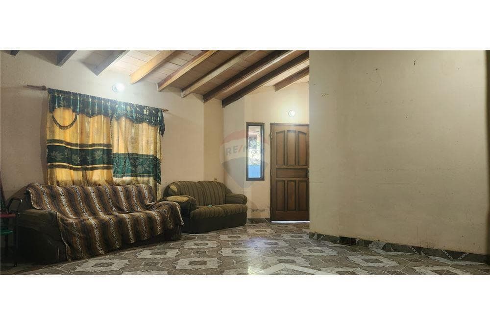 Casa en Venta – Areguá, Costa Fleitas, foto 3