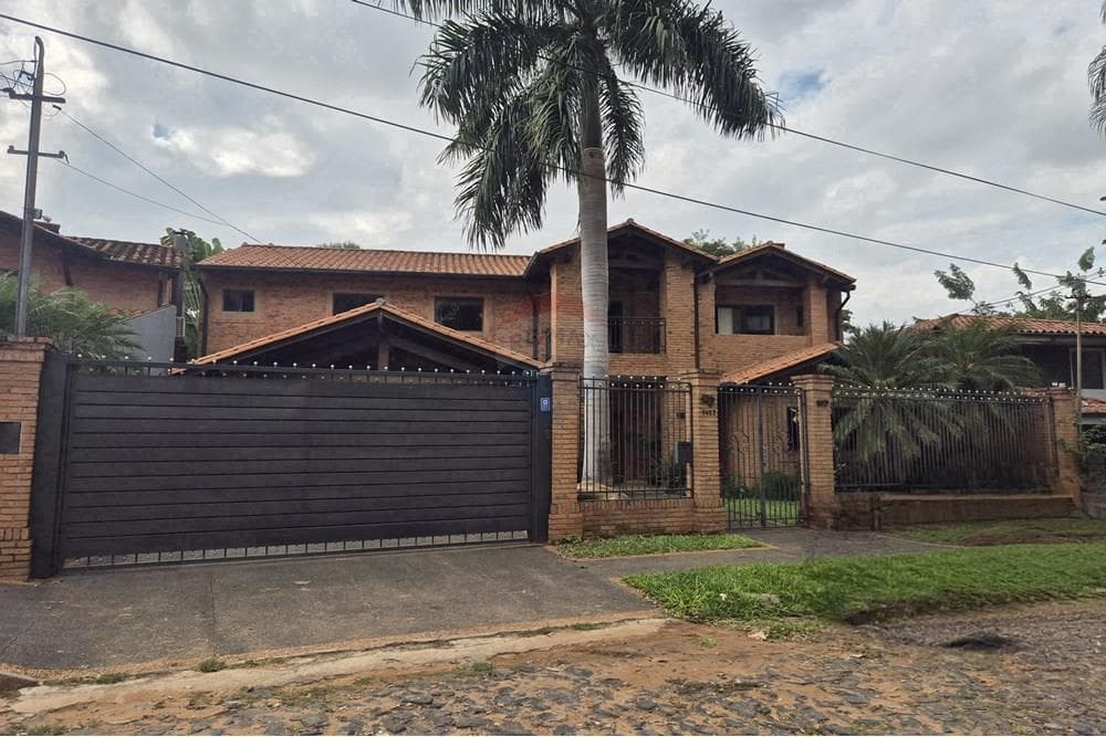 Residencia de 4 dormitorios en Las Lomas, foto 4