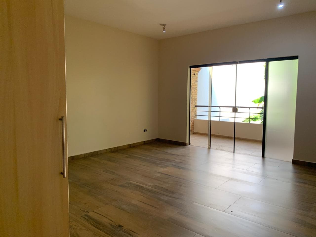 Exclusiva residencia en alquler zona boggiani, foto 2