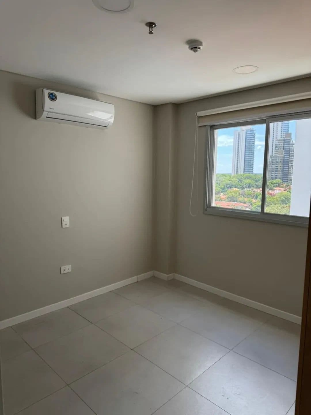 Aqluilo departamento de 2 habitaciones en edificio in molas lópez, foto 3