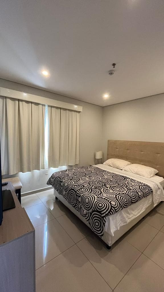 Departamento amoblado tipo duplex en edificio tierra alta Villa Morra, foto 4