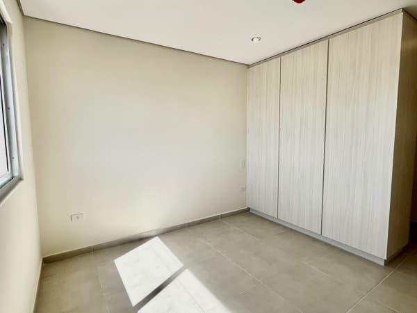 Departamento a estrenar de 3 dormitorios en barrio Jara — foto 4