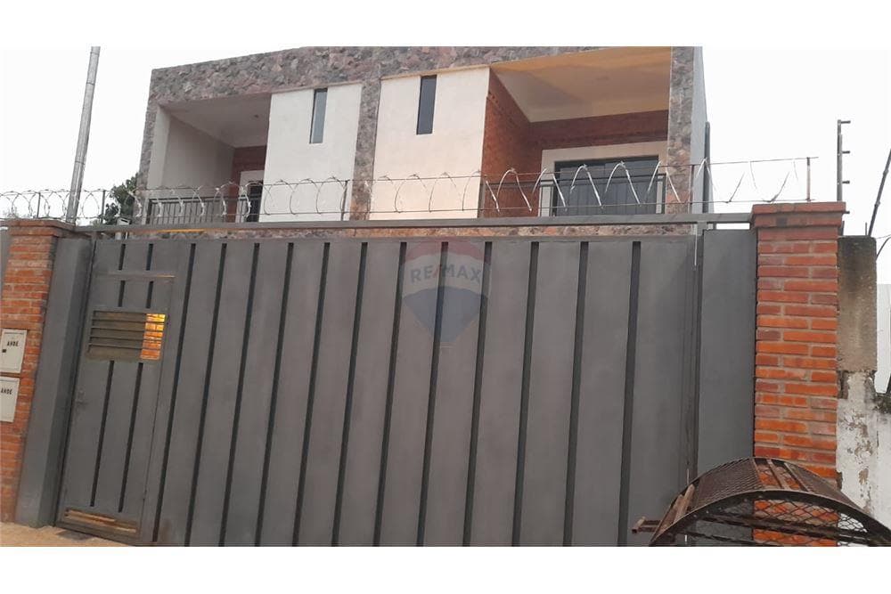 Duplex de 4 dormitorios en Villa Elisa, foto 1