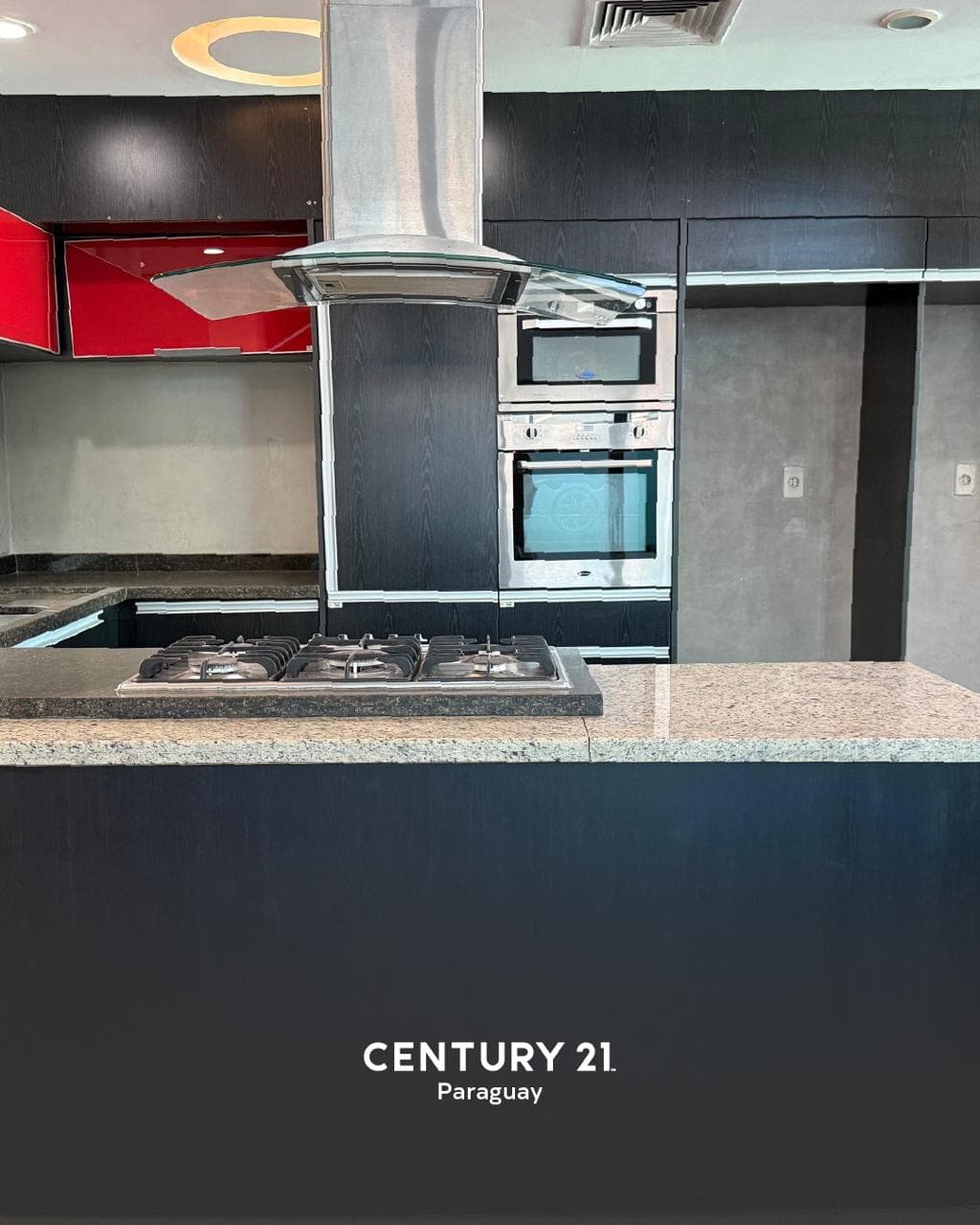 EN VENTA Casa de 3 Dormitorios en Suite en Lambaré, foto 2