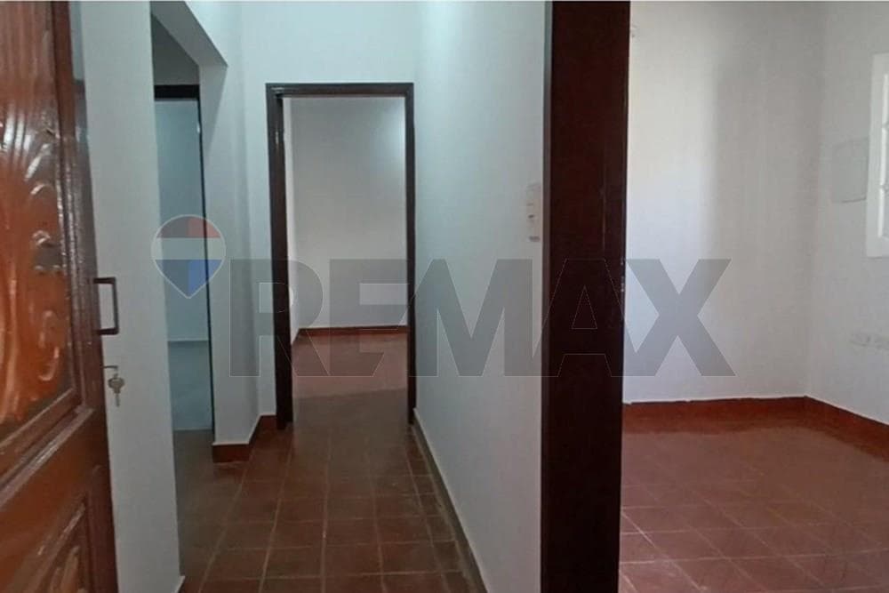 Casa - Alquiler - Luque, Central, Paraguay, foto 2